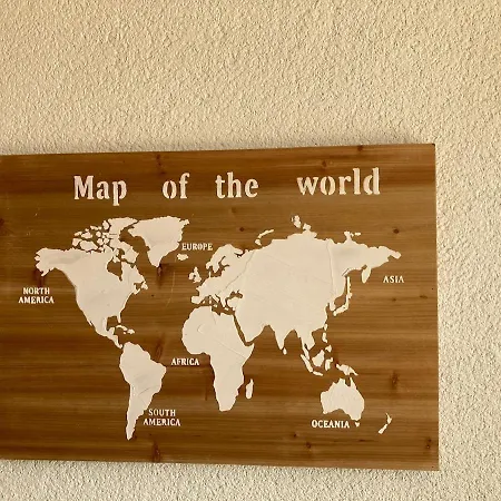 Carmen A 2 Pas De La & Des Commerces Apartmán *